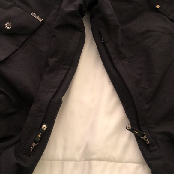 Empyre Clothing black ski pants with multiple zipper pockets & Velcro waistband - Picture 8 of 14